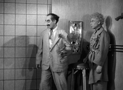 What's the matter is it stuck - A Night in Casablanca