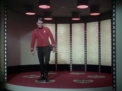 What's the matter with that thing? - Star Trek