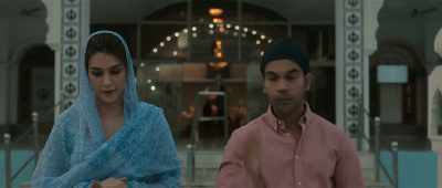 What's the occasion? - Hum Do Hamare Do