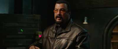 - What's the play?
- I'm going to get my partner back. - Contract to Kill