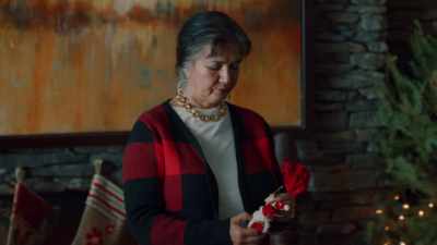 What's the point
of even decorating - Friends & Family Christmas