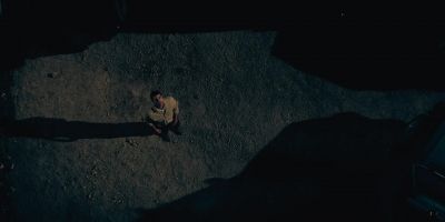 What's the word,
Tommy? - The Peripheral