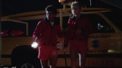 -WHAT'S UNDER THERE? - Baywatch