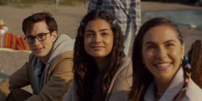 - What's up, Elliot? Kat.
- Hey. - The Way Home