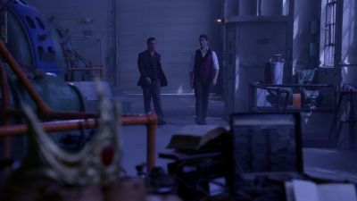 What's he up to here? - The Librarians