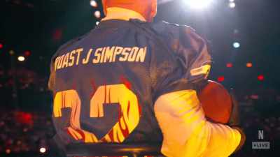 What's up, roast fans?
Make some noise. - The Roast of Tom Brady
