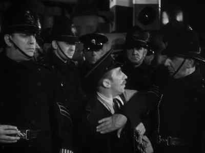 - What's up?
- We've got orders to clear these streets. - The Man Who Knew Too Much