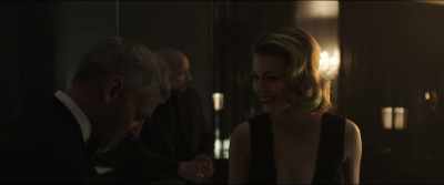 - What's up with that look?
Are you my barback tonight? - Bon Cop Bad Cop 2