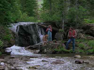 What's up with you and Jenny, Toby? - Mountain Family Robinson