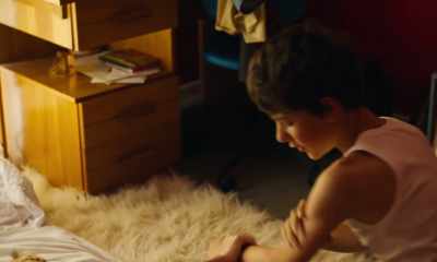 -What's with the biting?
-Just go to your bed. - Close