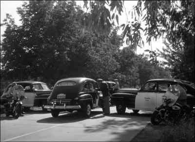- What's wrong?
- Been a little trouble over in Hampton. - Gun Crazy