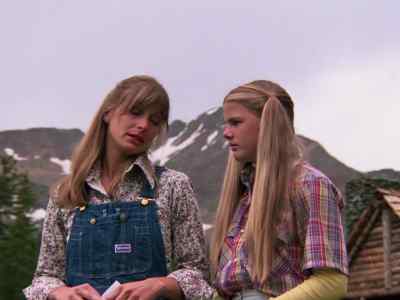 What's wrong mom? - Mountain Family Robinson