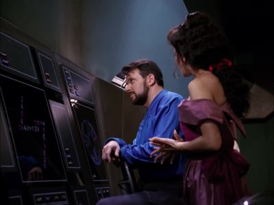 What's wrong? - Star Trek: The Next Generation