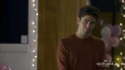 What's wrong with Carl?
Carl wants you back. - Love at First Glance
