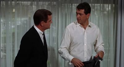 What's wrong with my image - Strange Bedfellows