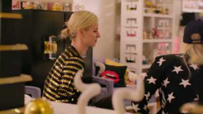 - What've you guys been doing?
- Paris: Chilling. - This Is Paris