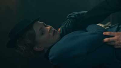 -WHAT'VE YOU GIVEN ALBERT?
-[ELIZA GROANS] - Miss Scarlet and the Duke