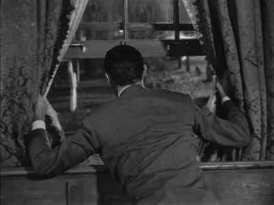 Whee ae you? Can you hea me?
I'm not eally a Bewste! - Arsenic and Old Lace