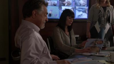 WHEELS UP IN 30 - Criminal Minds
