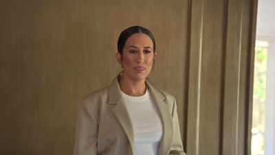 When a listing agent doesn't know
either the littlest detail or the largest, - Buying Beverly Hills