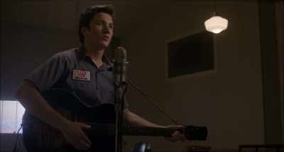 ♪♪  When a moon hits your eye
like a big pizza pie - Sun Records