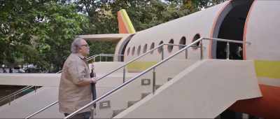 When Babu was a kid,
we often came to this garden. - 102 Not Out