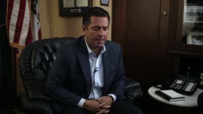 - When he came in to talk
to me and started walking me - The Plot Against the President