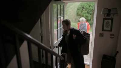 When you can get into this
magnificent house, - Extraordinary Escapes with Sandi Toksvig