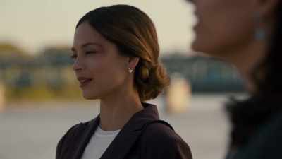 When David Hanley's
done with a place...
- Best to keep moving I guess. - Burden of Truth