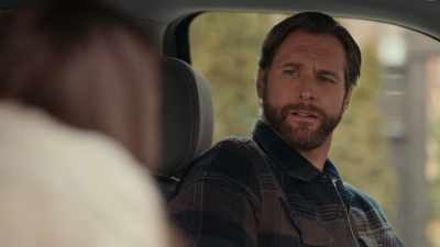 - When did you become
such a little adult? - Christmas on the Alpaca Farm