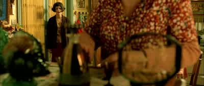 - When did you come here?- In '64. - Amélie
