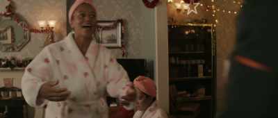When did you get back? I've sent
all your presents to the barracks! - Your Christmas or Mine?