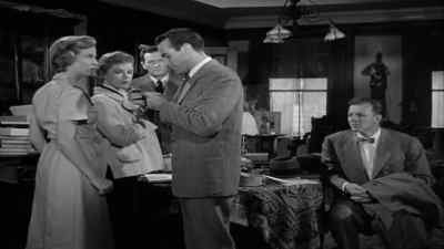 - When did she show you that gun?
- On my way to work, about 6 last night. - Mystery Street