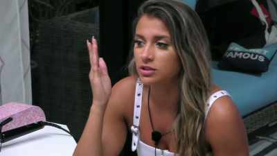 >> WHEN DID YOU START DATING
GIRLS? - Love Island