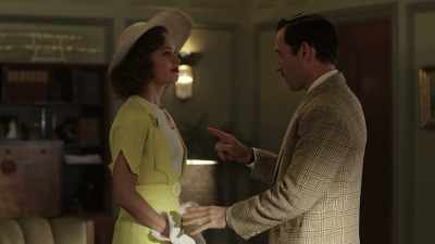 When he doesn't like you,
he makes you wait out there. - The Last Tycoon