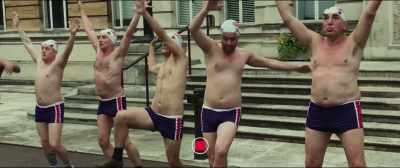 ♪ When my face
is chamois-creased ♪ - Swimming with Men