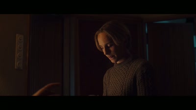 When we get settled in our hotel,
then we can, uh… - The Claus Family 3