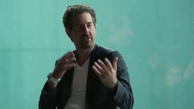 -: When you have to make choices and then explain them, - Inside the Mind of a Con Artist