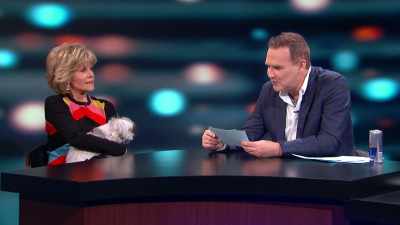 When he... Who was it
that he kicked... It was... - Norm Macdonald Has a Show