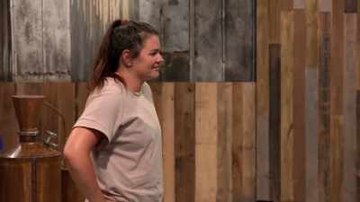 When you hit that bar,
you get the first drink today.
It's on tim smith. - Moonshiners: Master Distiller