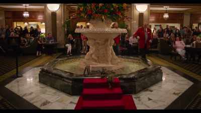 When this hotel opened in the '20s, - Somebody Feed Phil