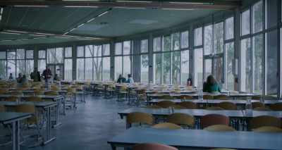 - When I can, I'll take her for a weekend.
- That's not it. - Proxima