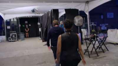 When I do bad,
I walk offstage - Colin Quinn & Friends: A Parking Lot Comedy Show