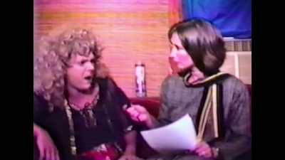 ...when I finally realized,
I had grabbed a head. - Larger than Life: The Kevyn Aucoin Story