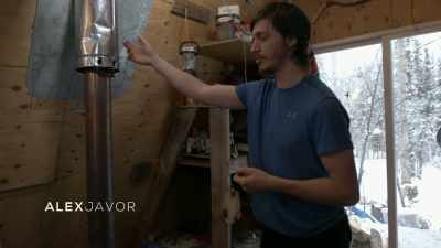 When I got a hot
fire going on in here, - Life Below Zero: Next Generation