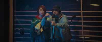 When I pick up the mic, I get down - People Just Do Nothing: Big in Japan