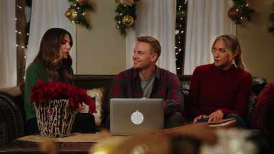 When I said "reach people"
I meant is it gonna touch them, - The Jinglebell Jubilee