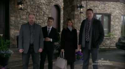 WHEN I SAW IAN'S NAME, - Garage Sale Mysteries: Picture a Murder