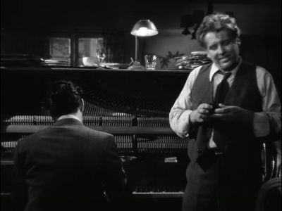 When I see you play that piano I say to myself - Blues in the Night