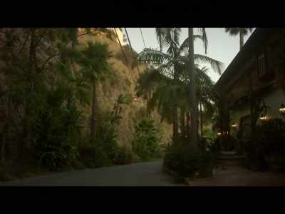 When we learned
that upscale, well-educated professionals - Wild Wild Country